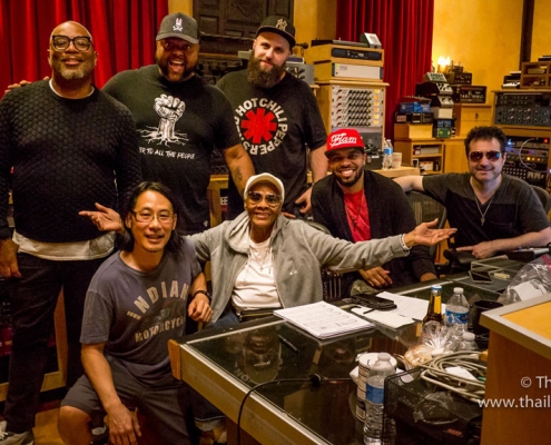 (L to R) Top Row : Kenneth Crouch (Piano), Damon Elliot (Producer) and Dmitry Gorodetsky (Bass) Bottom Row: Thai Long Ly (Engineer) , Dionne Warwick, Donald Barrett (Drums / Musical Director), and Tony Pulizzi (Guitar)