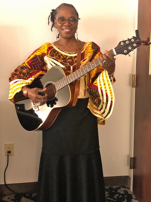 TAHIRA With Her Voyage Air VAOM 04BK